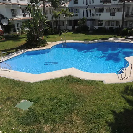 Апартаменты Golf & Beach, Los Naranjos Марбелья
